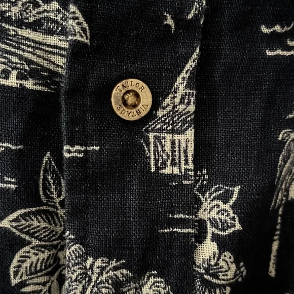 Tailor Men’s Vintage Navy & White IPrint Short-Sleeve Button Shirt
100% Linen
XL - Picture 4 of 8